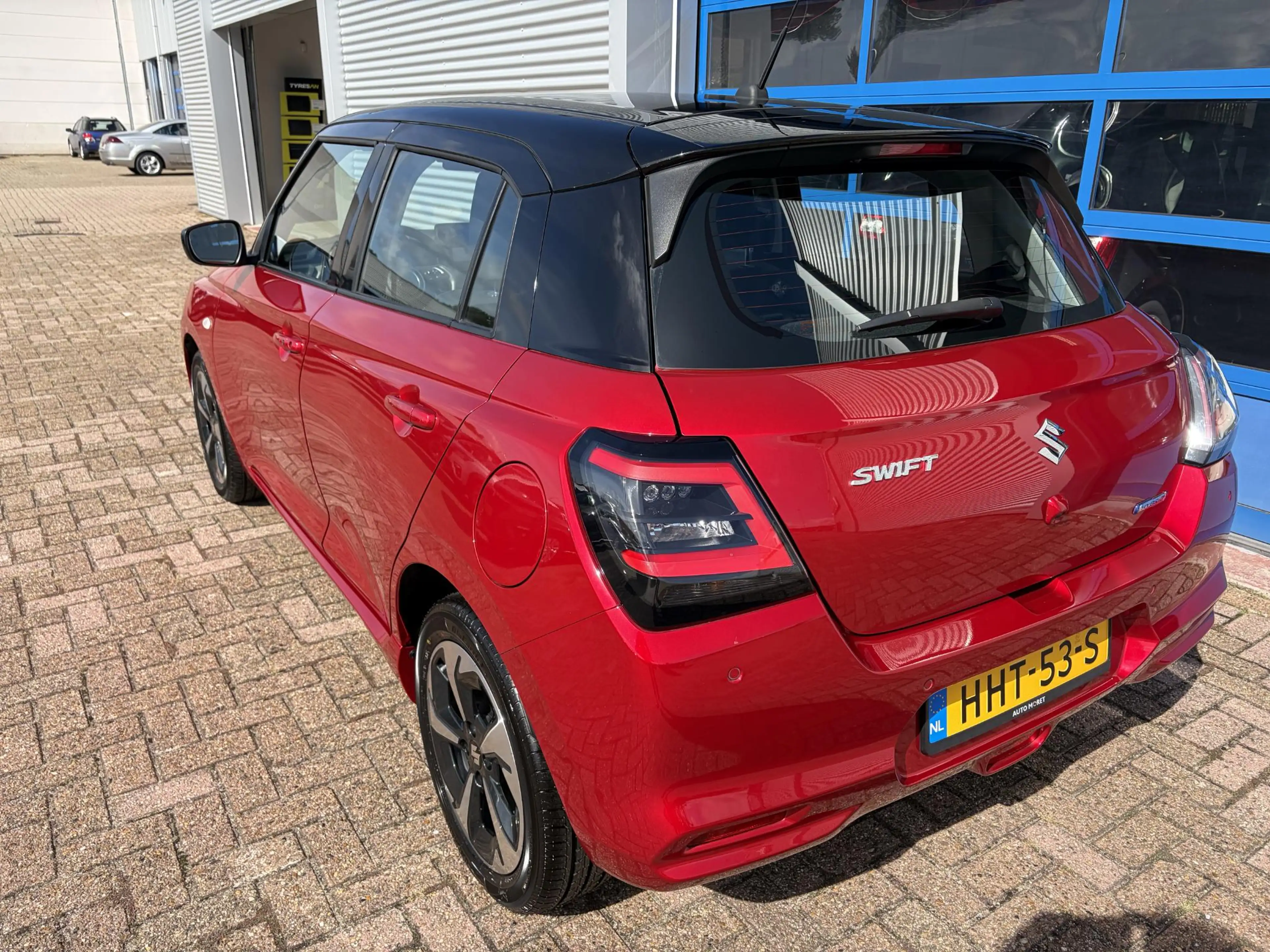 Suzuki Swift 1.2 Comfort plus Smart Hybrid — photo 4