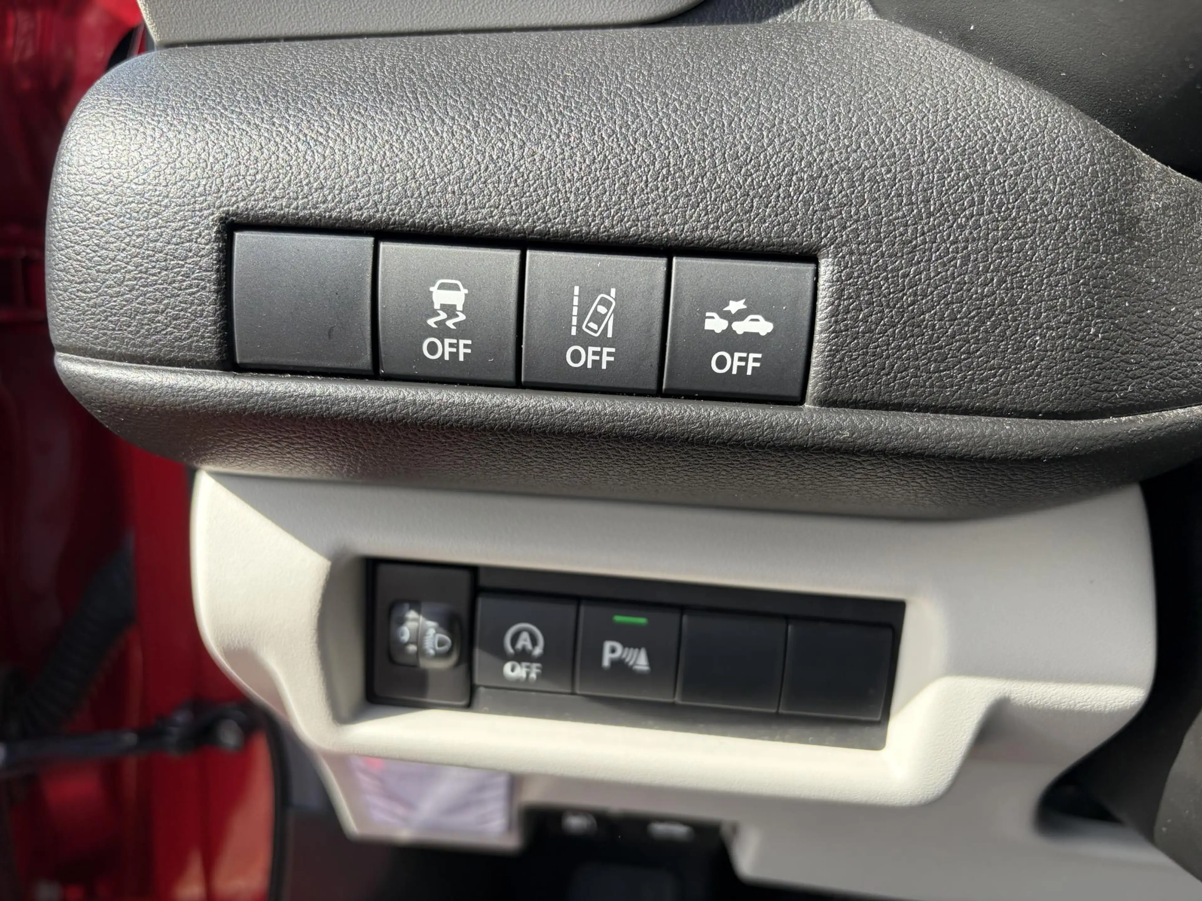 Suzuki Swift 1.2 Comfort plus Smart Hybrid — photo 15