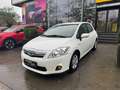 Toyota Auris 1.8i HSD Sol CVT Wit - thumbnail 1