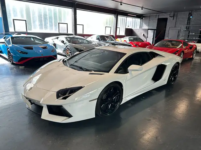 Lamborghini Aventador