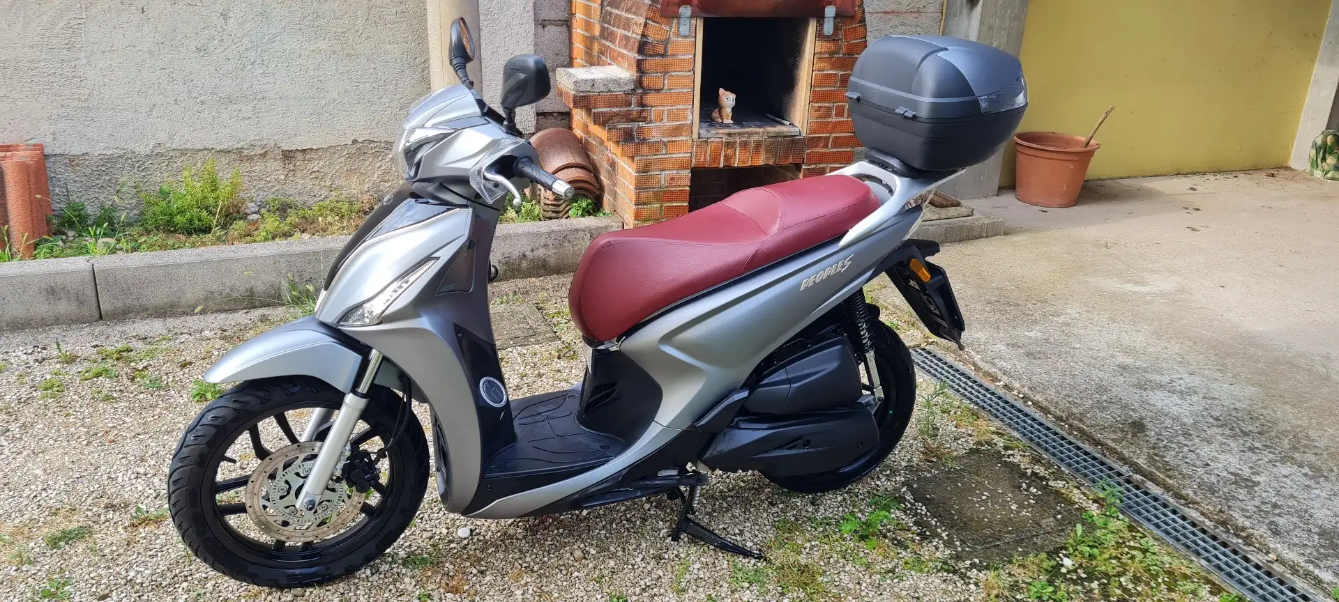 Kymco People 125 Сірий - 2