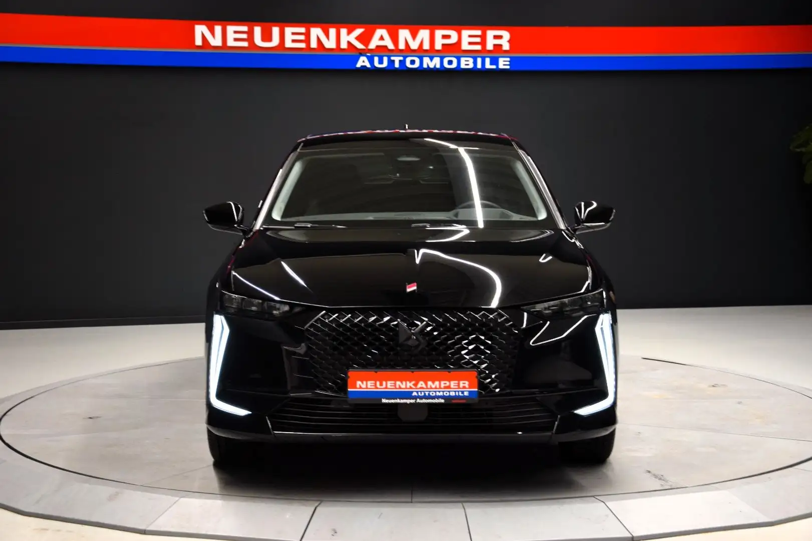 DS Automobiles DS 4 Performance Line Pure Tech 130 HuD Memory Schwarz - 2