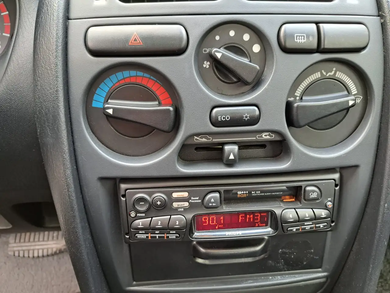 Mitsubishi Carisma 1600 GL, foto 8