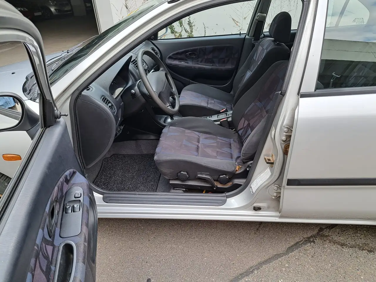 Mitsubishi Carisma 1600 GL, foto 7