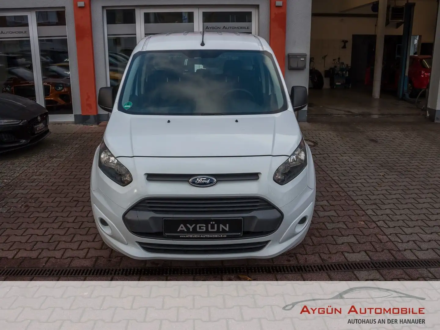 Ford Tourneo Connect 1,0 Ambiente Weiß - 2