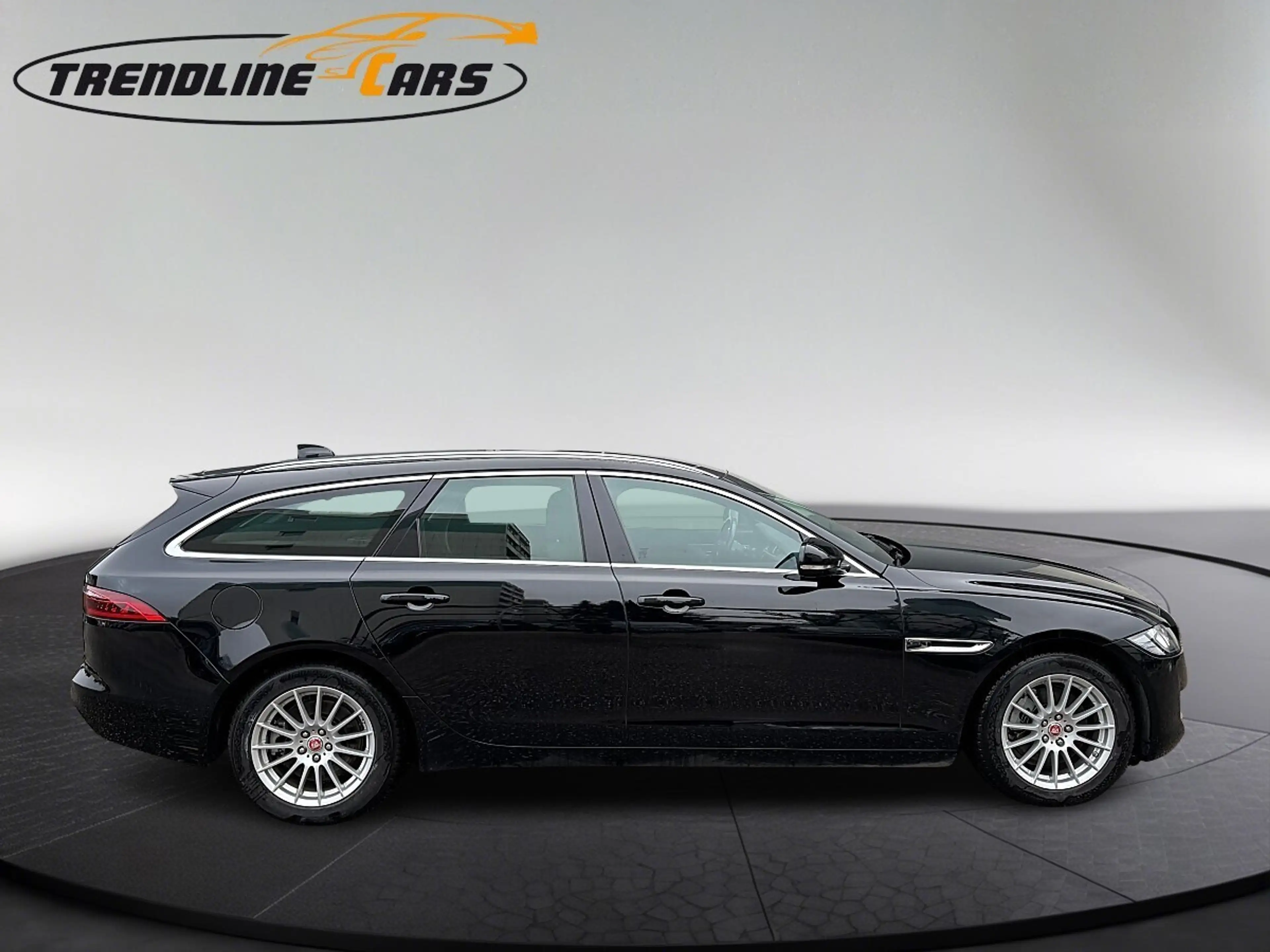 Jaguar XF Sportbrake E-Performance Aut. — photo 3