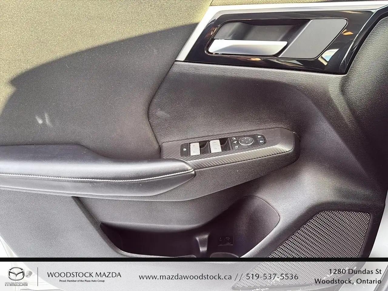 Mitsubishi Outlander снимка Mitsubishi Outlander