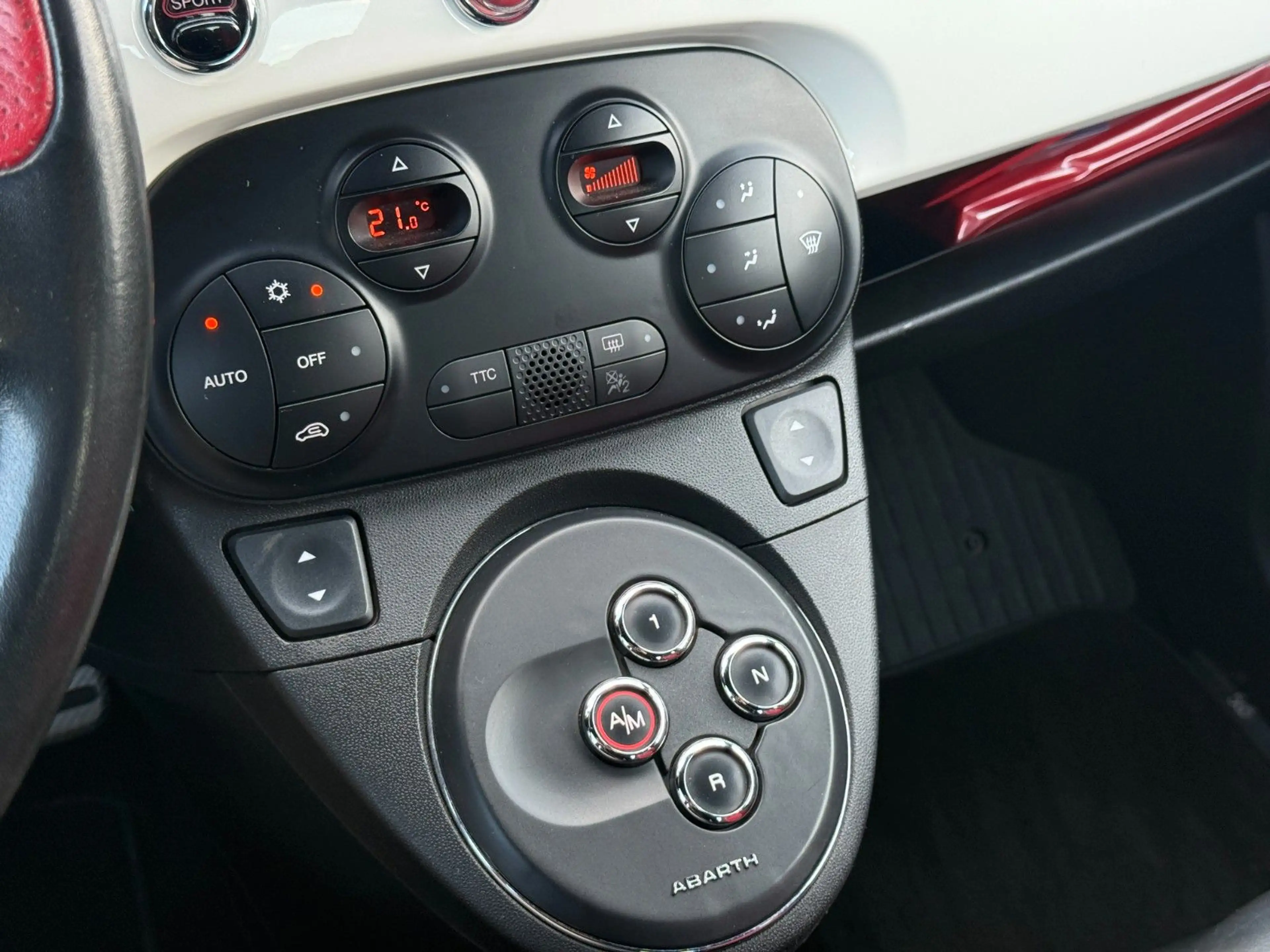 Abarth 595 Turismo XENON 1.4TJET AUTOMATIK ZAHNRIEM.NEU — photo 12