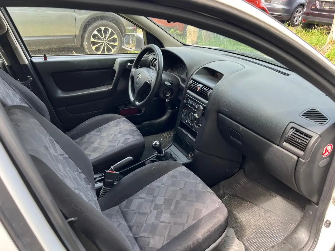 Opel Astra 1.6 Caravan Edition 2000, foto 12