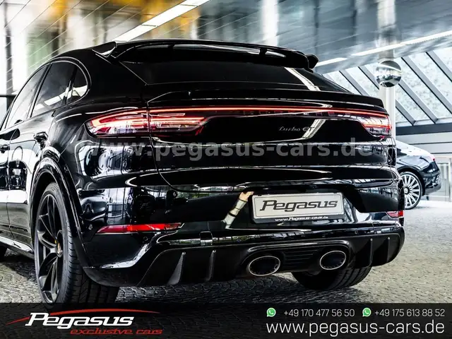 Porsche Cayenne view 9