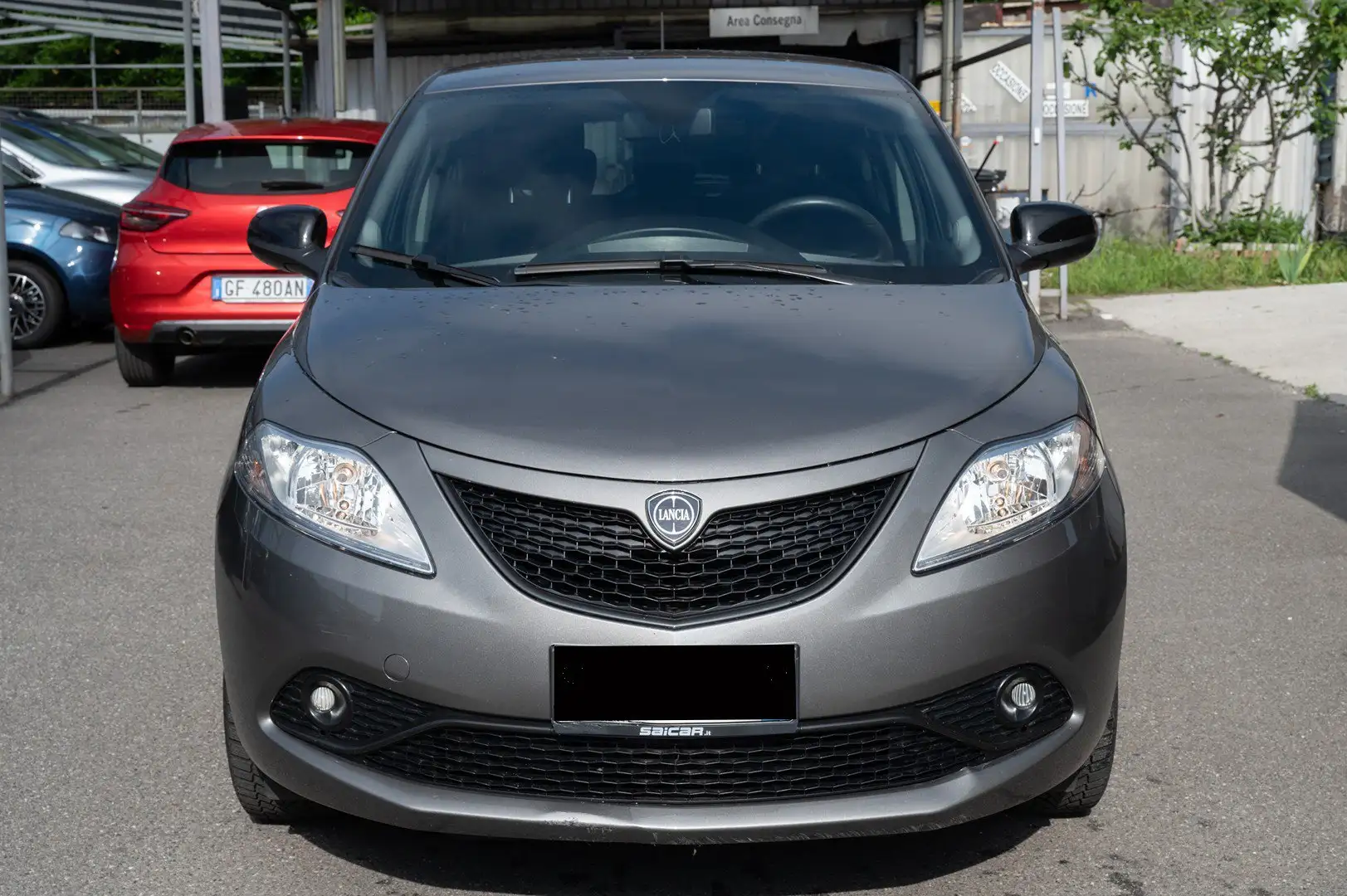 Lancia Ypsilon 1.0 FireFly 5 porte S&S Hybrid Gold Gris - 2