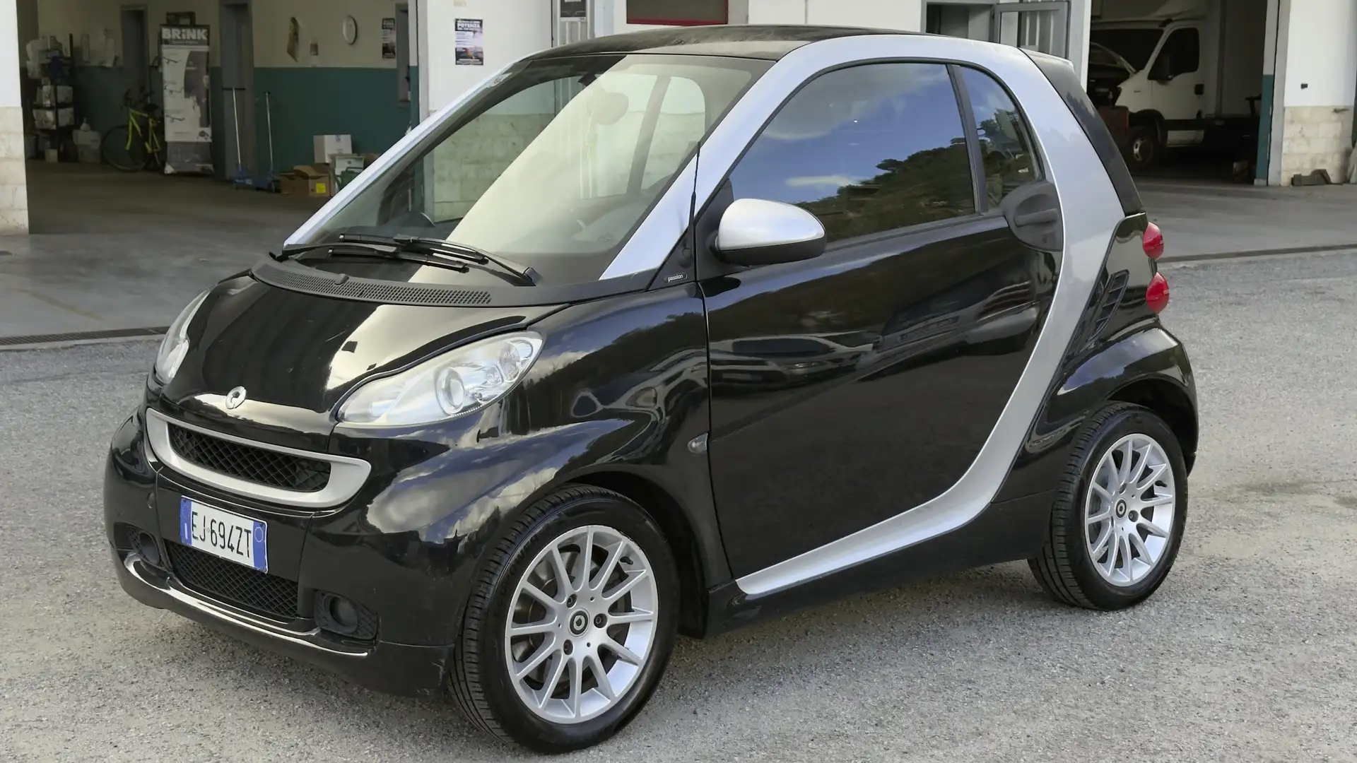 smart forTwo Fortwo II 2007 1.0 mhd Passion 71cv FL Nero - 1