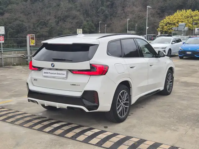 BMW X1 view 5