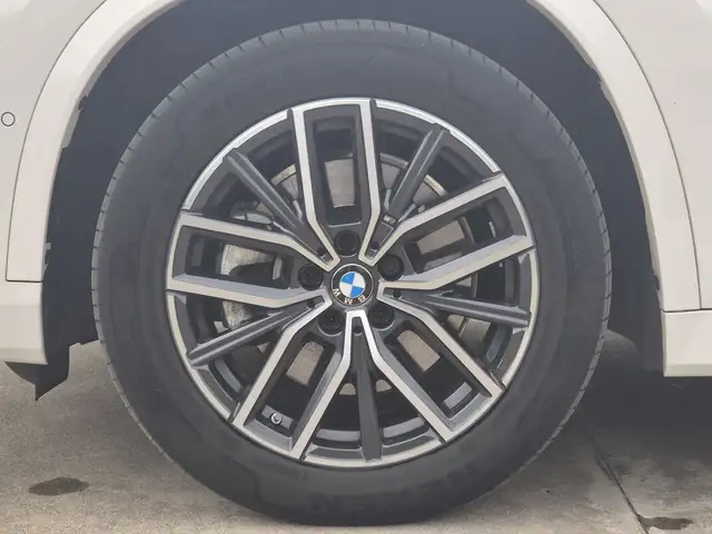 BMW X1 view 12