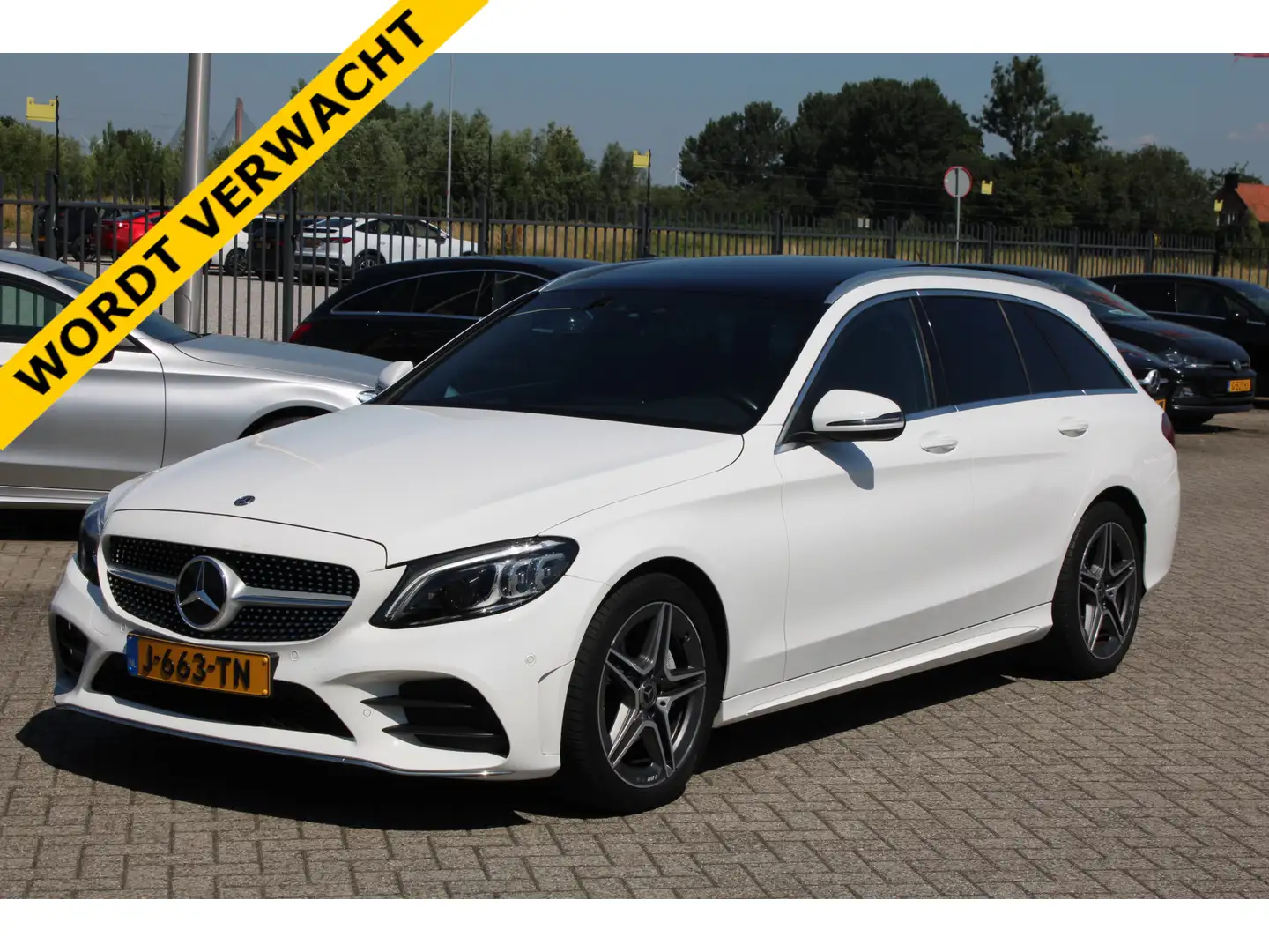 Mercedes-Benz C 180 Estate AUT9 Business Solution AMG PANORAMADAK VIRT Wit - 1