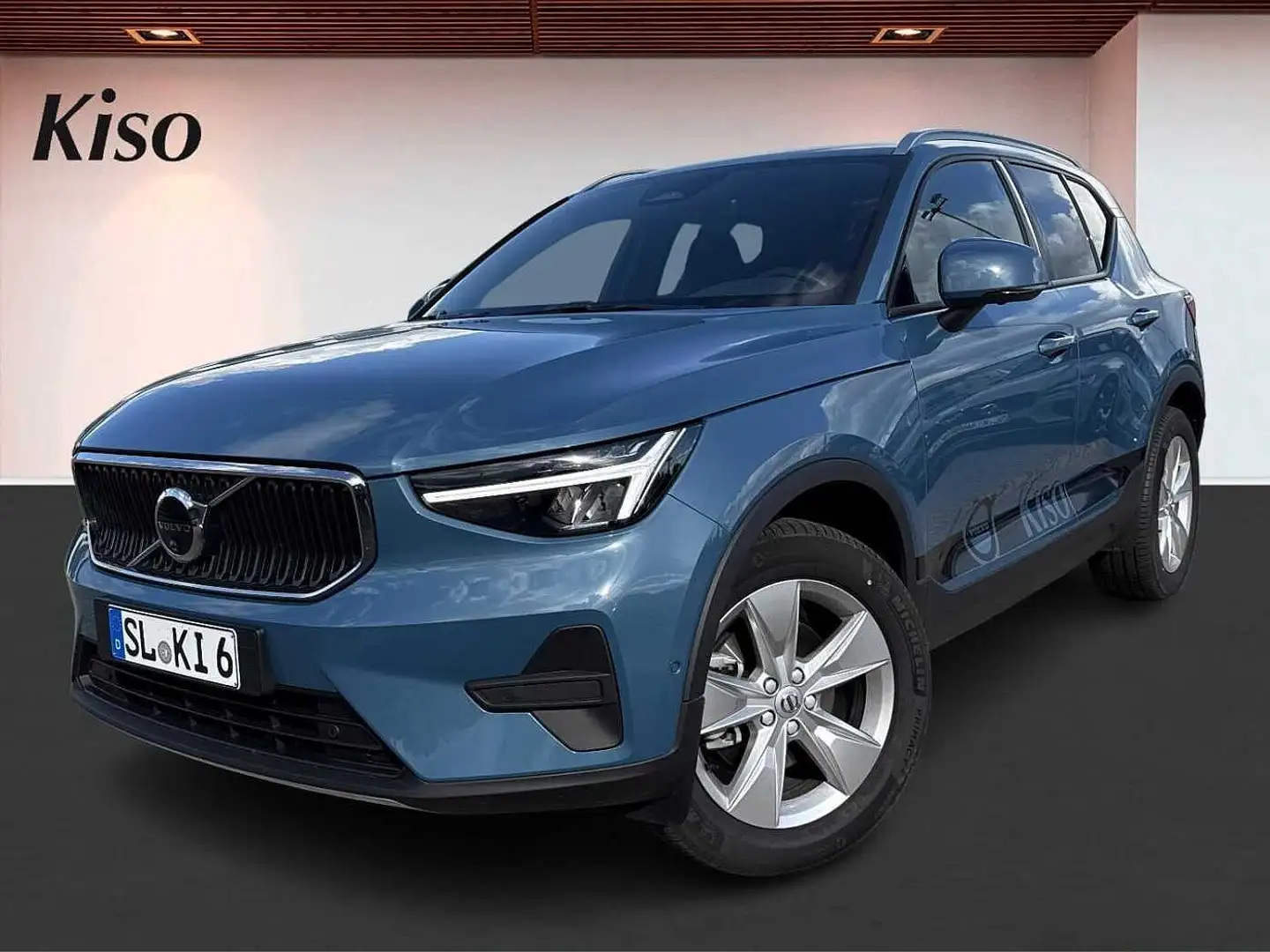 Volvo XC40 B3 2WD Core Blau - 1