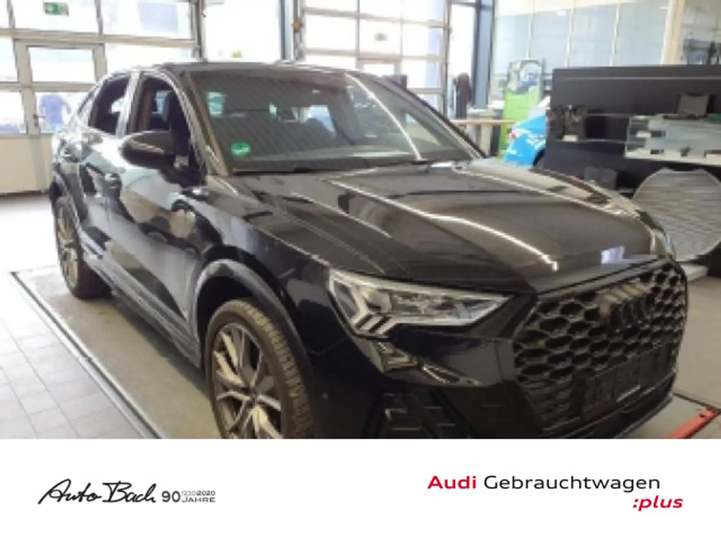 Audi Q3 S line 45TFSI e Stronic Navi LED AC Schwarz - 1