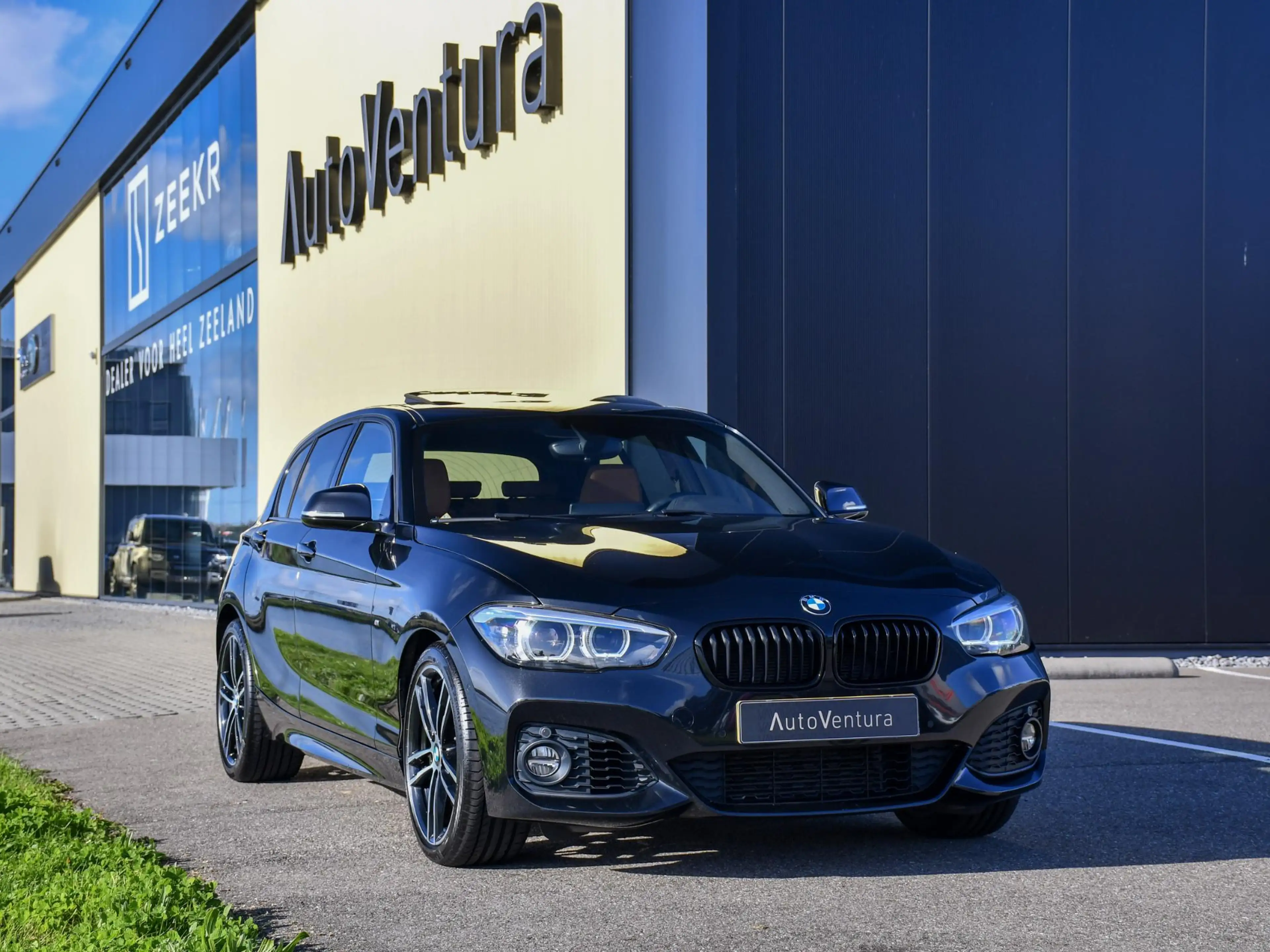 BMW 118 1-serie 118i Corporate Lease High Executive | M Sp — photo 3