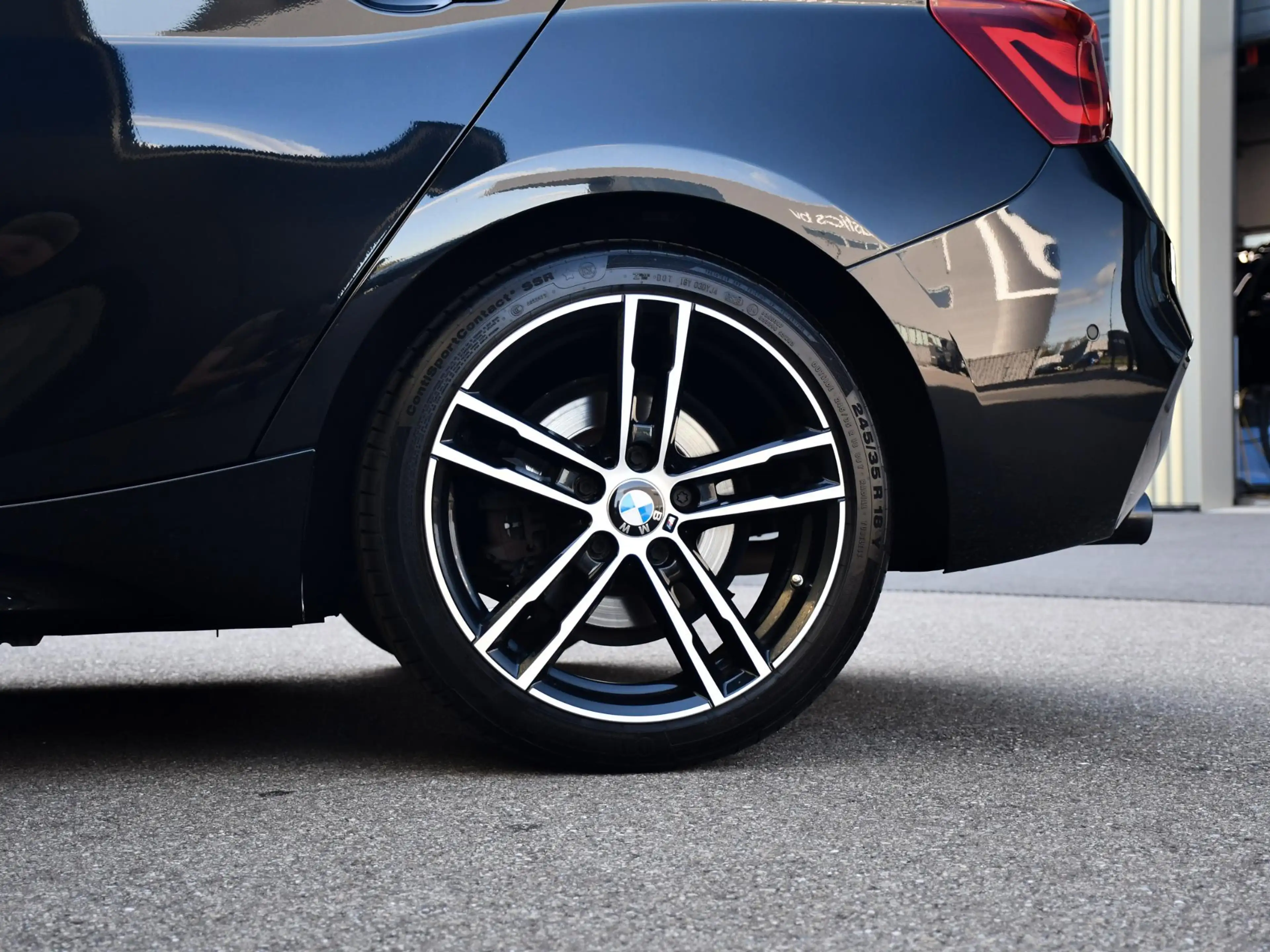 BMW 118 1-serie 118i Corporate Lease High Executive | M Sp — photo 14