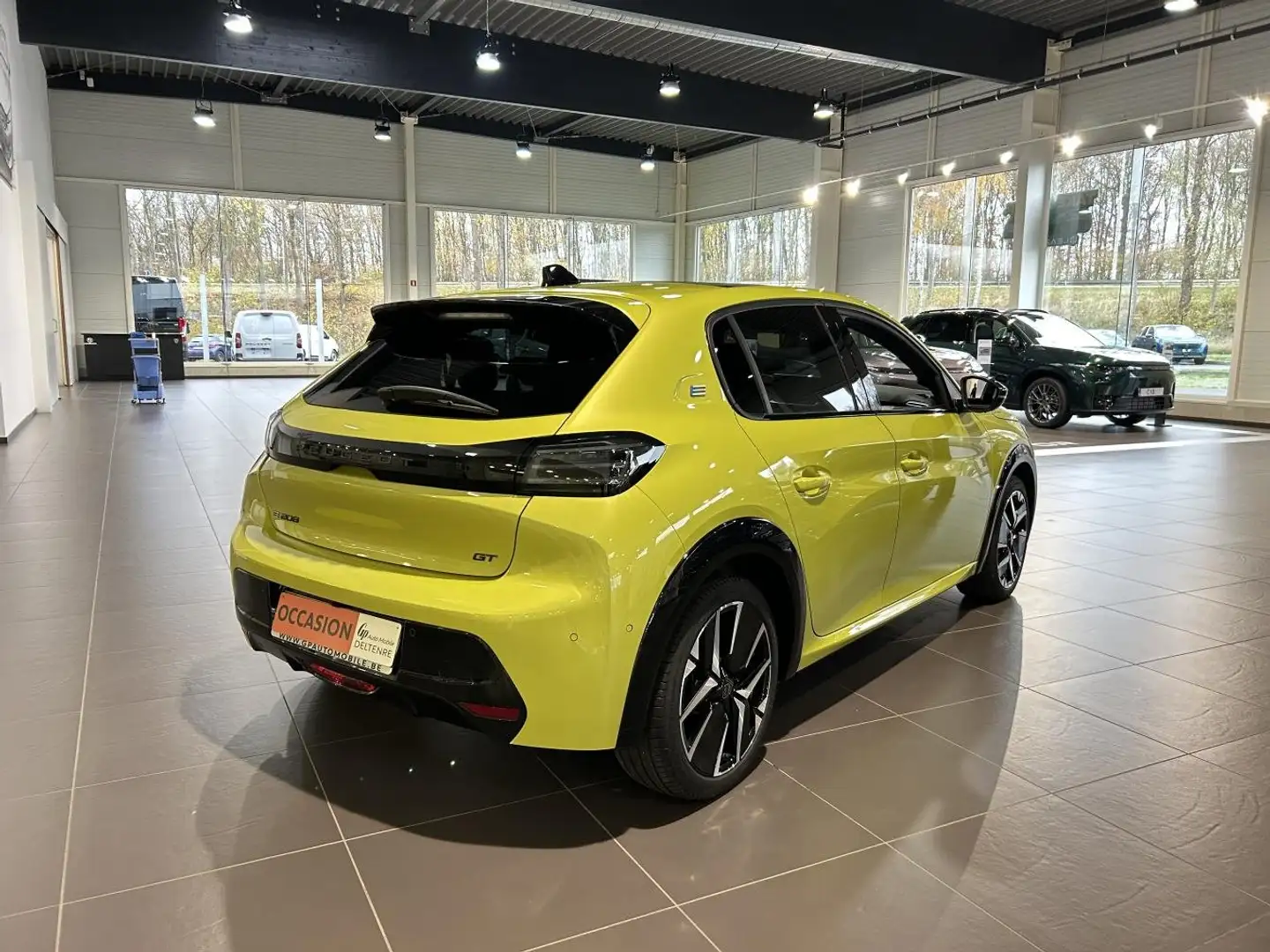 Peugeot e-208 e-208 51 kWh GT Jaune - 2
