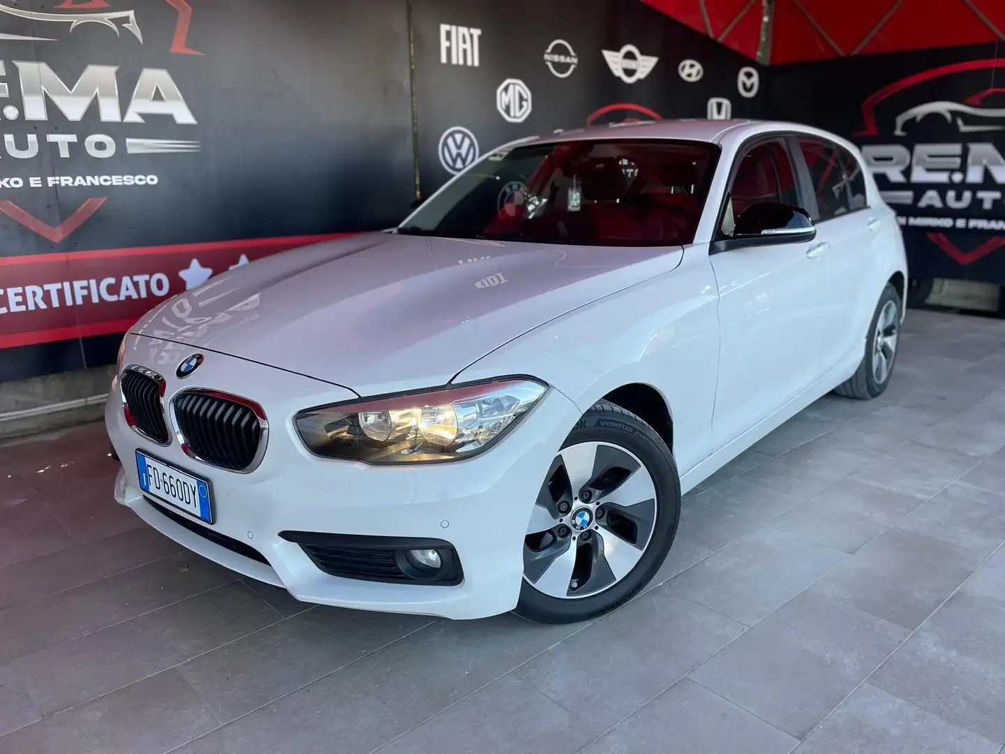 BMW 116 116d 5p. Sport Wit - 2