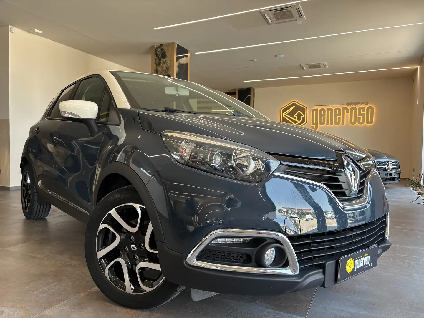 Renault Captur Captur I 2013 1.5 dci energy R-Link Bleu - 1