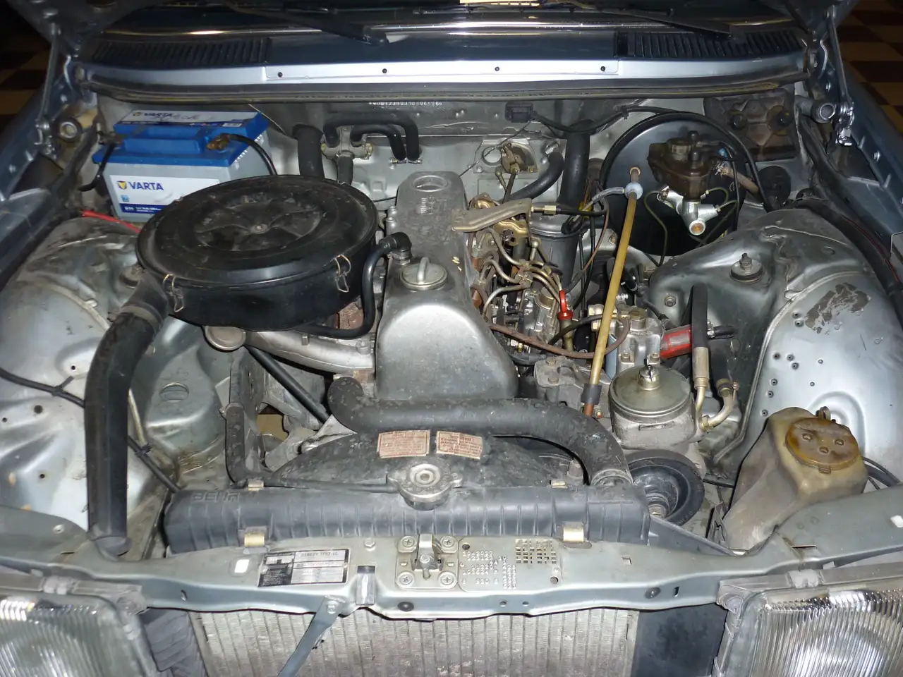 Mercedes-Benz 240, foto 6