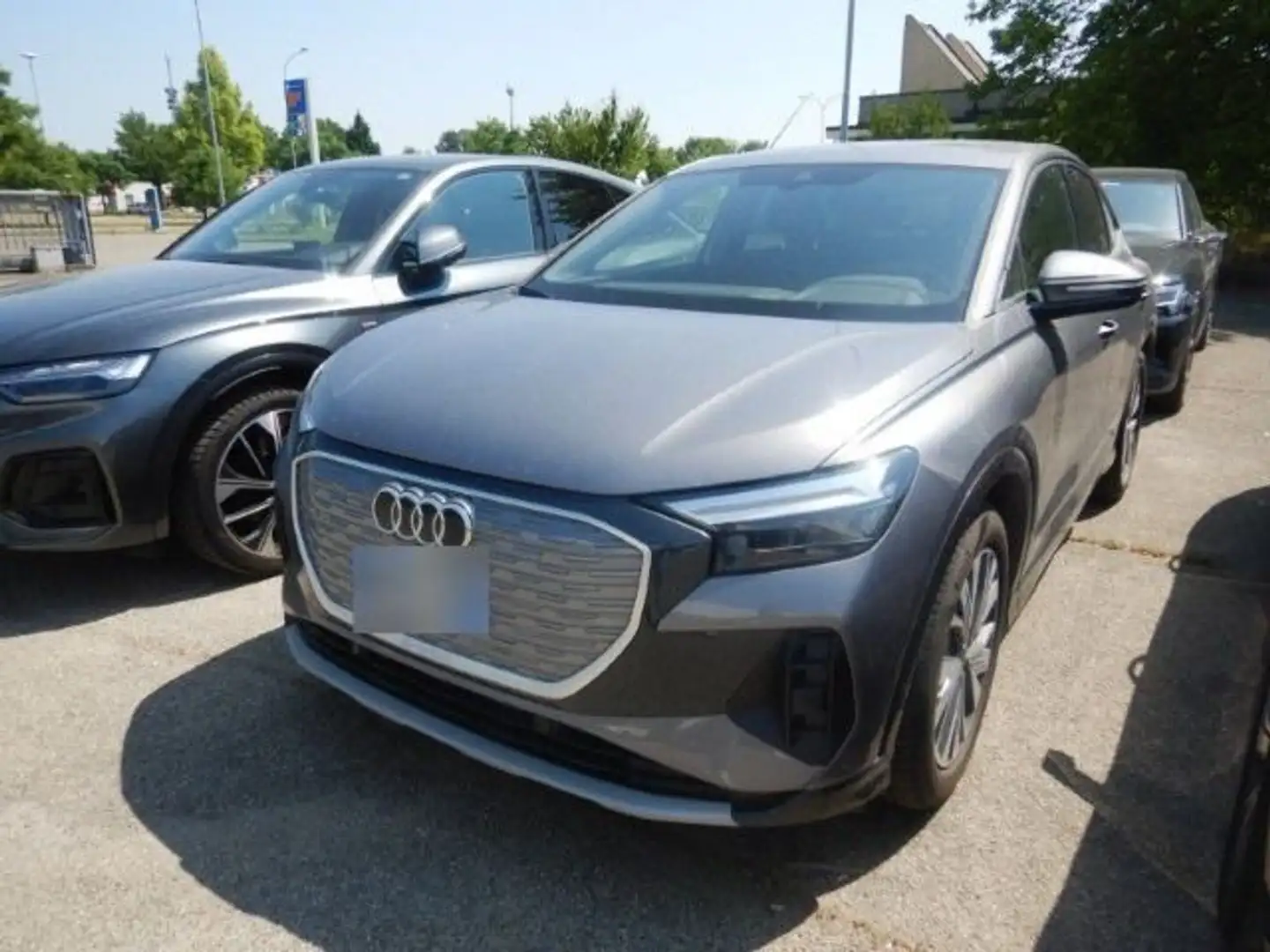 Audi Q4 e-tron 50 quattro 220kW Gris - 1