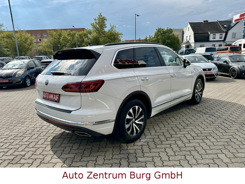 Volkswagen Touareg 3.0 TDI V6 Elegance 4Motion HUD Leder — photo 6