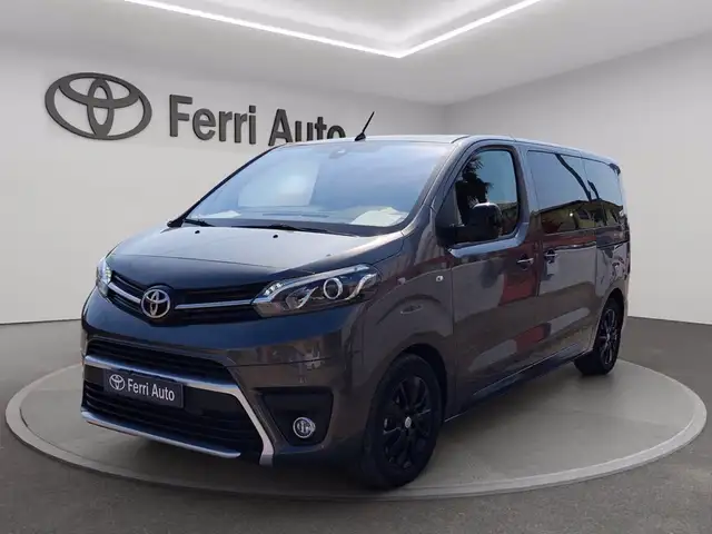 Toyota Proace verso 2.0d 180cv s&s l1 black edition 5p 8p.ti aut