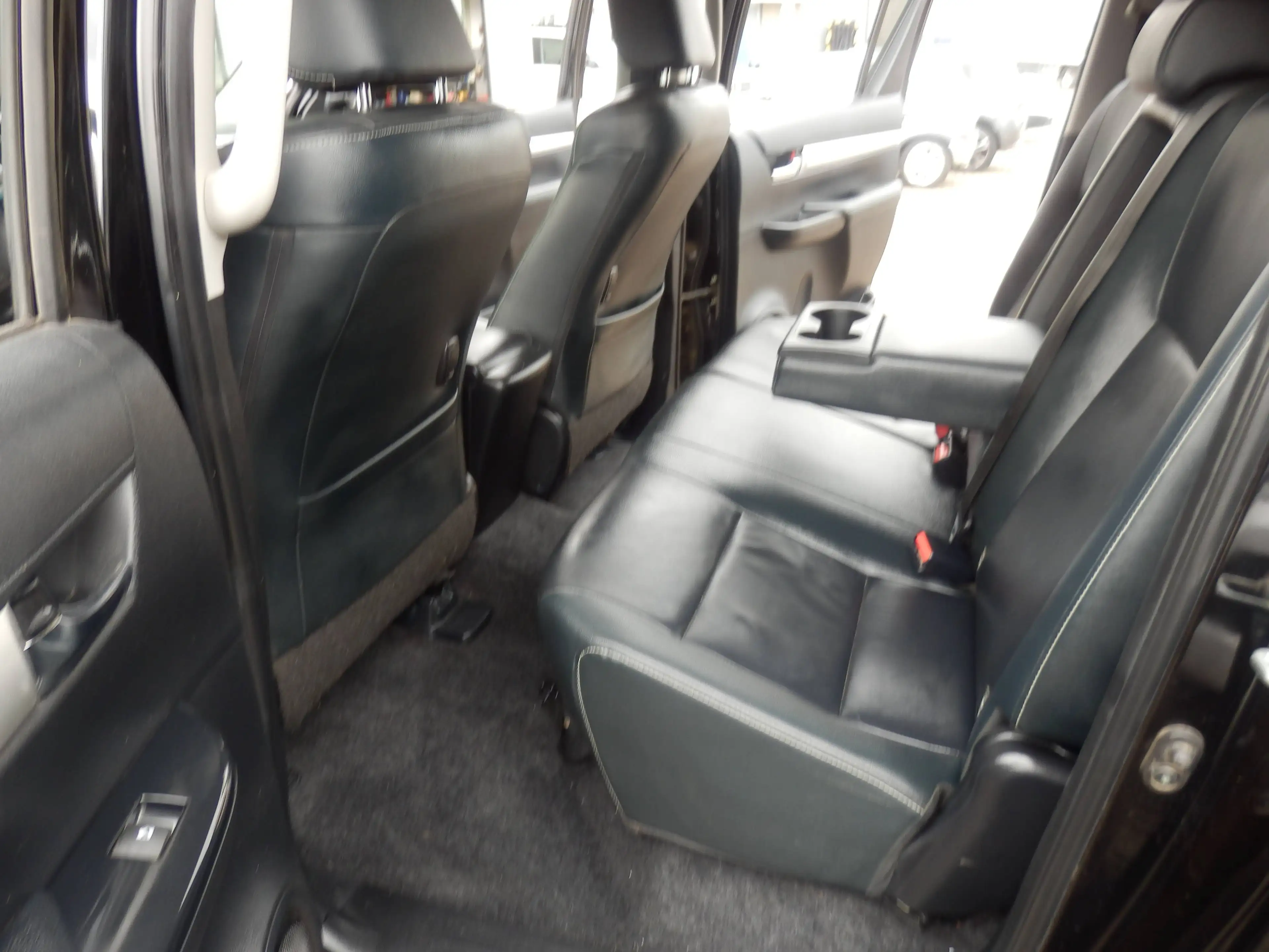 Toyota Hilux Double Cab Executive 4x4, Automatik, Leder, Sitzheizung, Klimaautomatik, Xenon, LED, HHK, Hardtop — photo 12