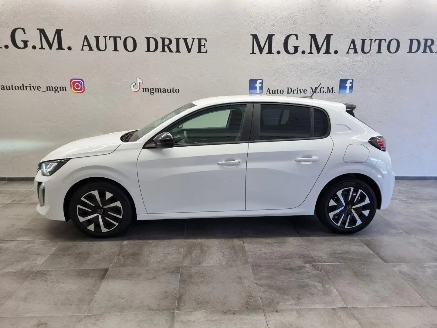 Peugeot 208 PureTech 100 Stop&Start 5 porte Style Bianco - 2