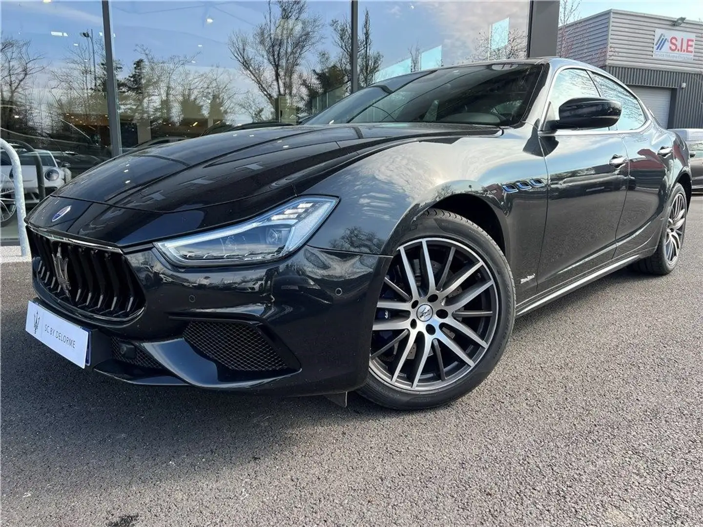 Maserati Ghibli GranSport L4 330 CH HYBRID Noir - 2