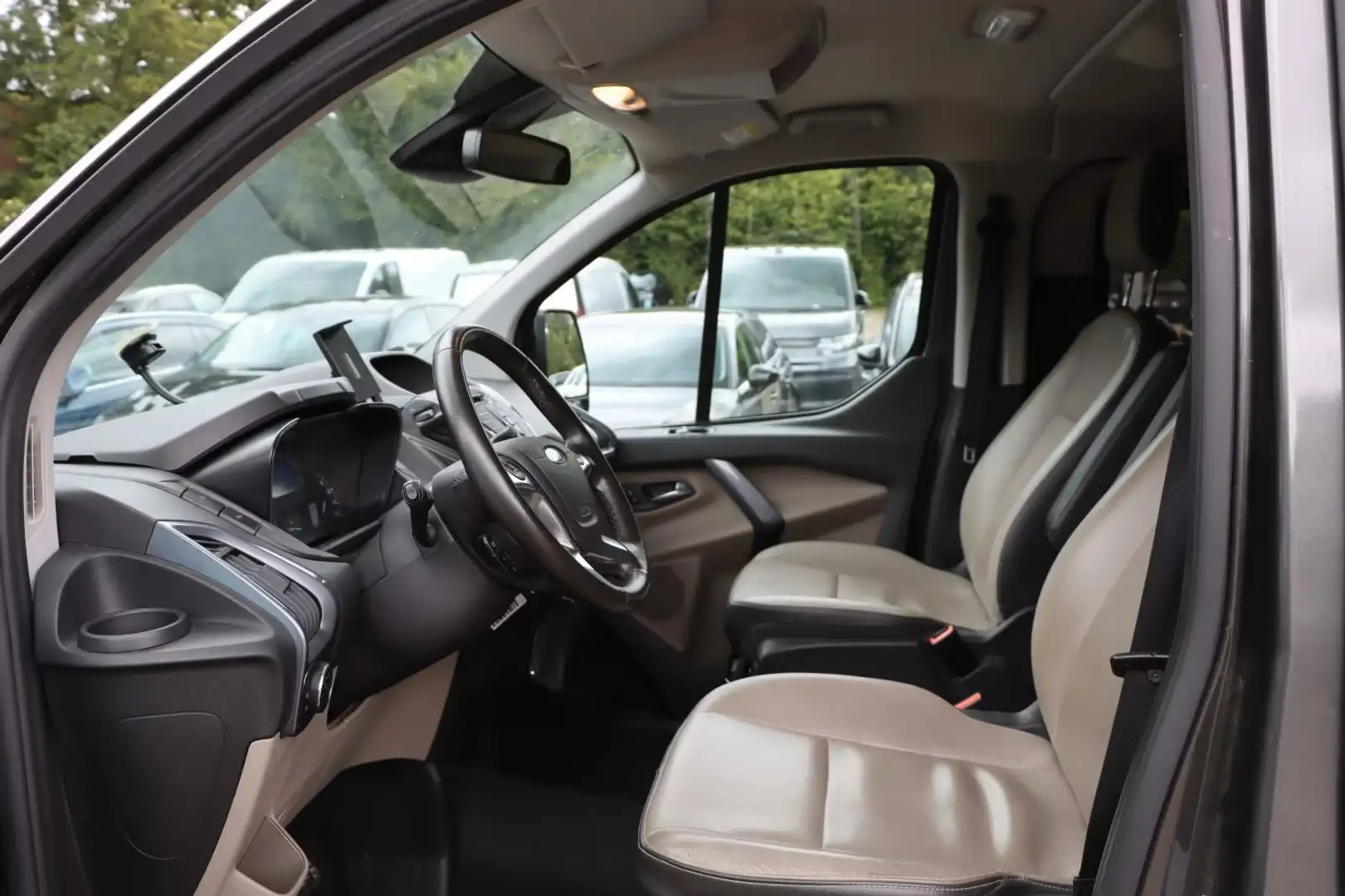 Ford Tourneo Custom 2.0 AT Titanium Grey - 1