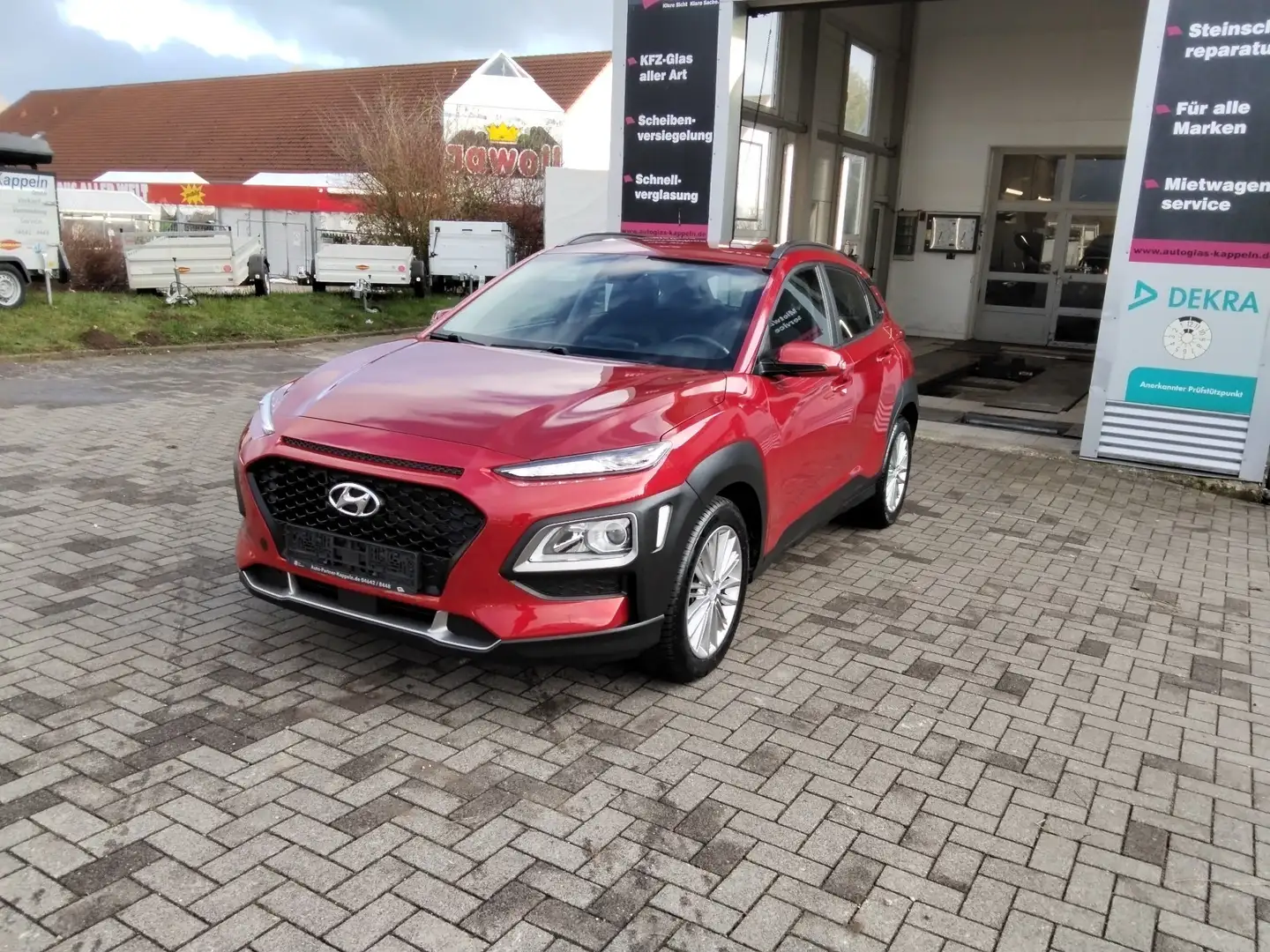 Hyundai KONA 1.6 TGDI Comfort DKG-Autom./1.Hnd./RFK/NAVI/SHZG Rot - 1