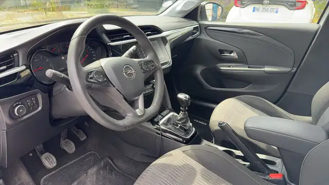 Opel Corsa view 8