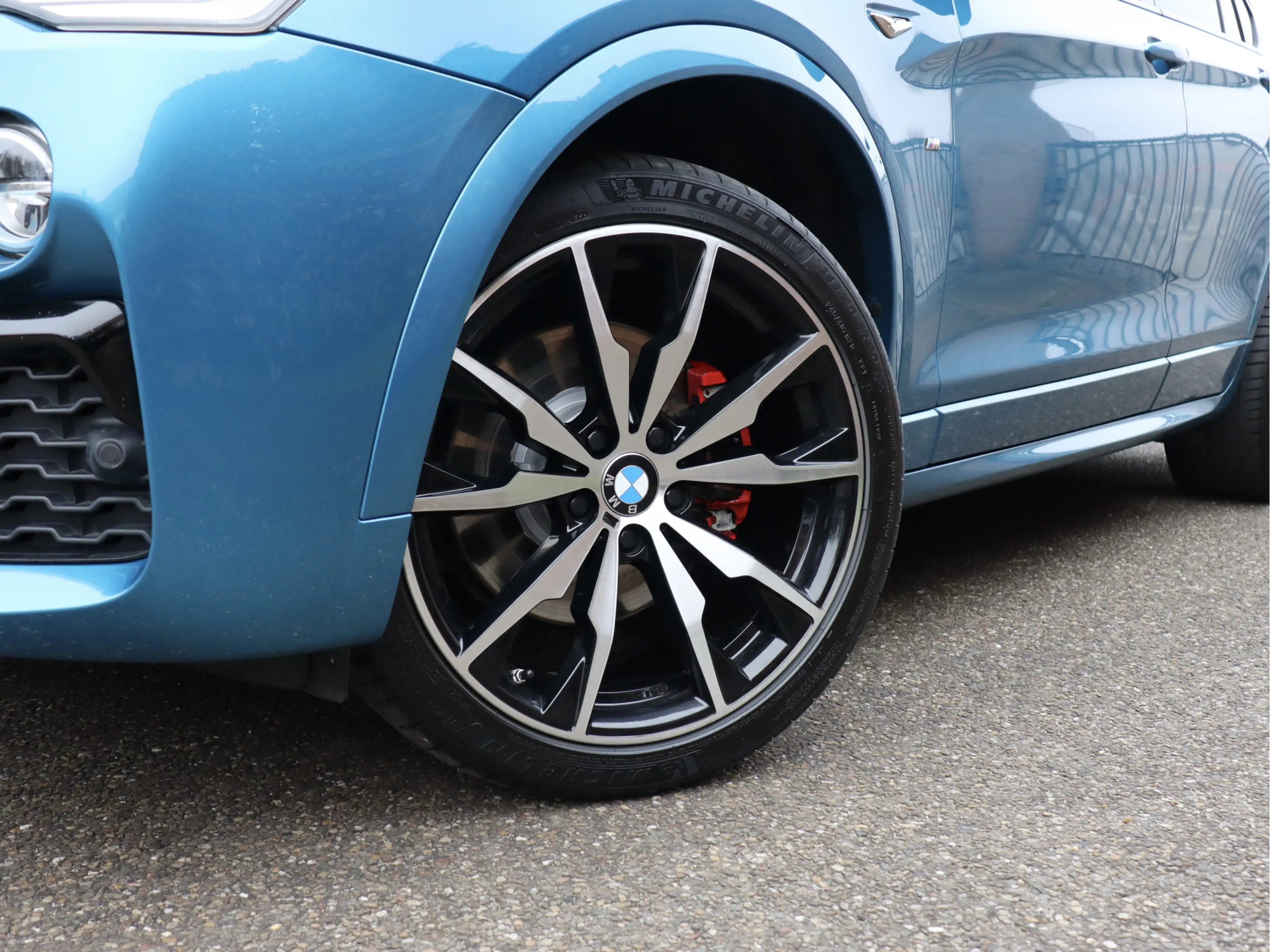 BMW X4 M40i Centennial High Executive | CarPlay | MOOISTE — photo 2