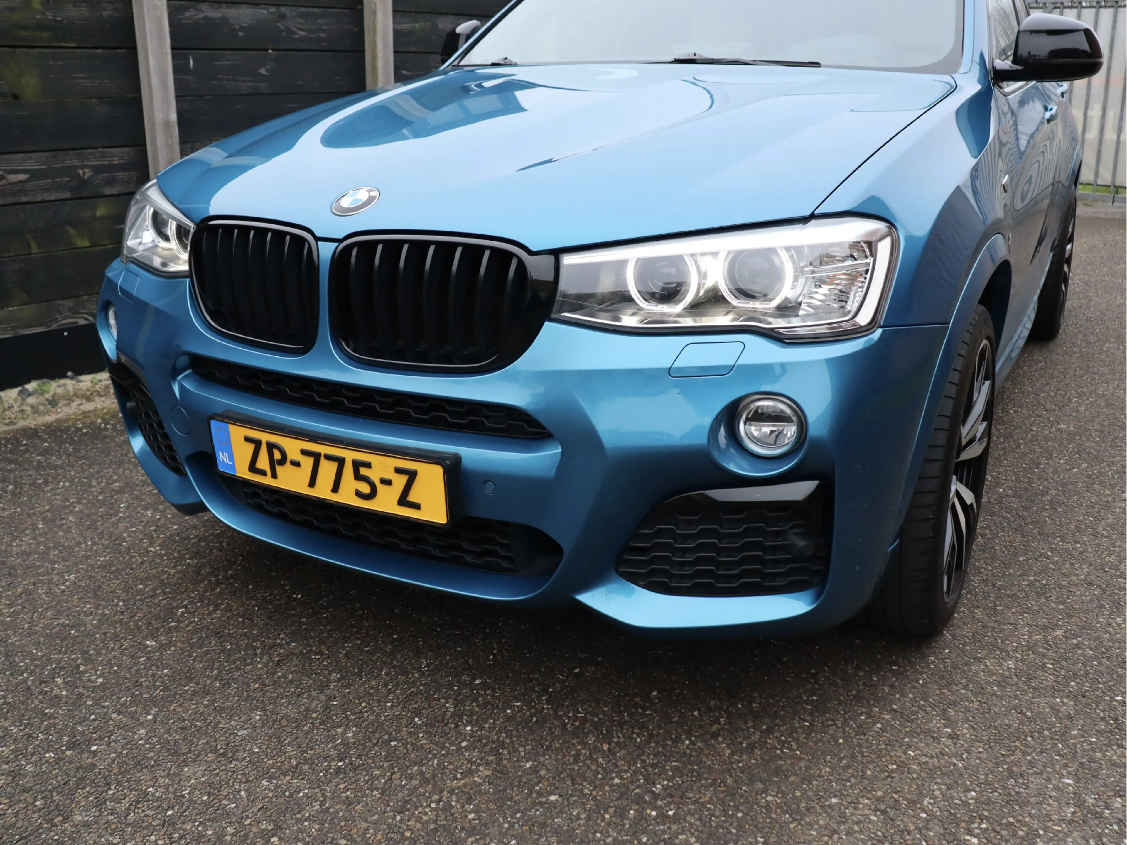 BMW X4 M40i Centennial High Executive | CarPlay | MOOISTE — photo 3