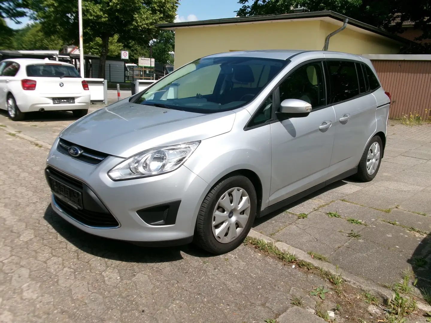 Ford Grand C-Max Trend Silber - 1