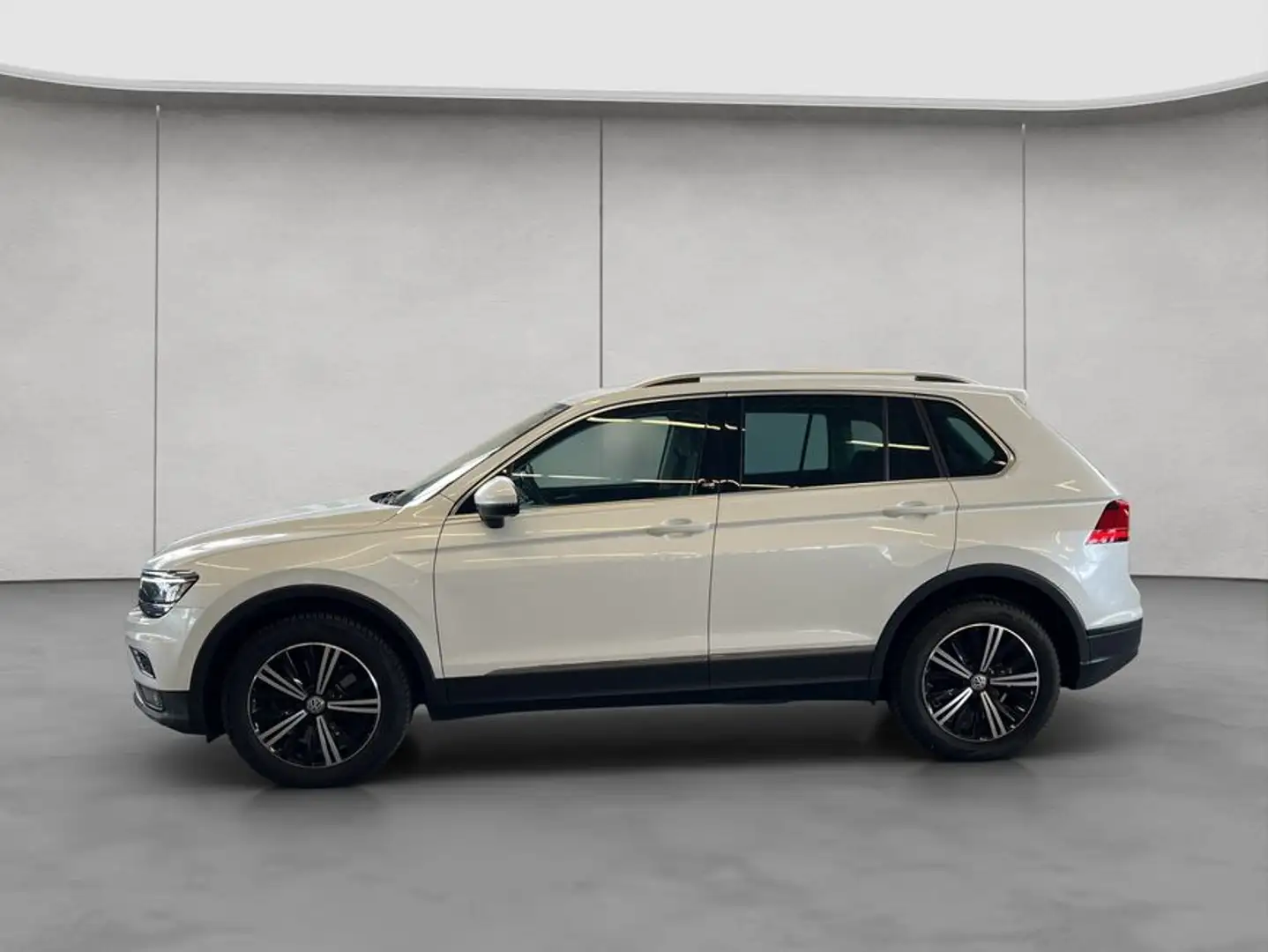 Volkswagen Tiguan 2.0 TSI 4Motion Sound DSG DCC-Fahrwerk Weiß - 2