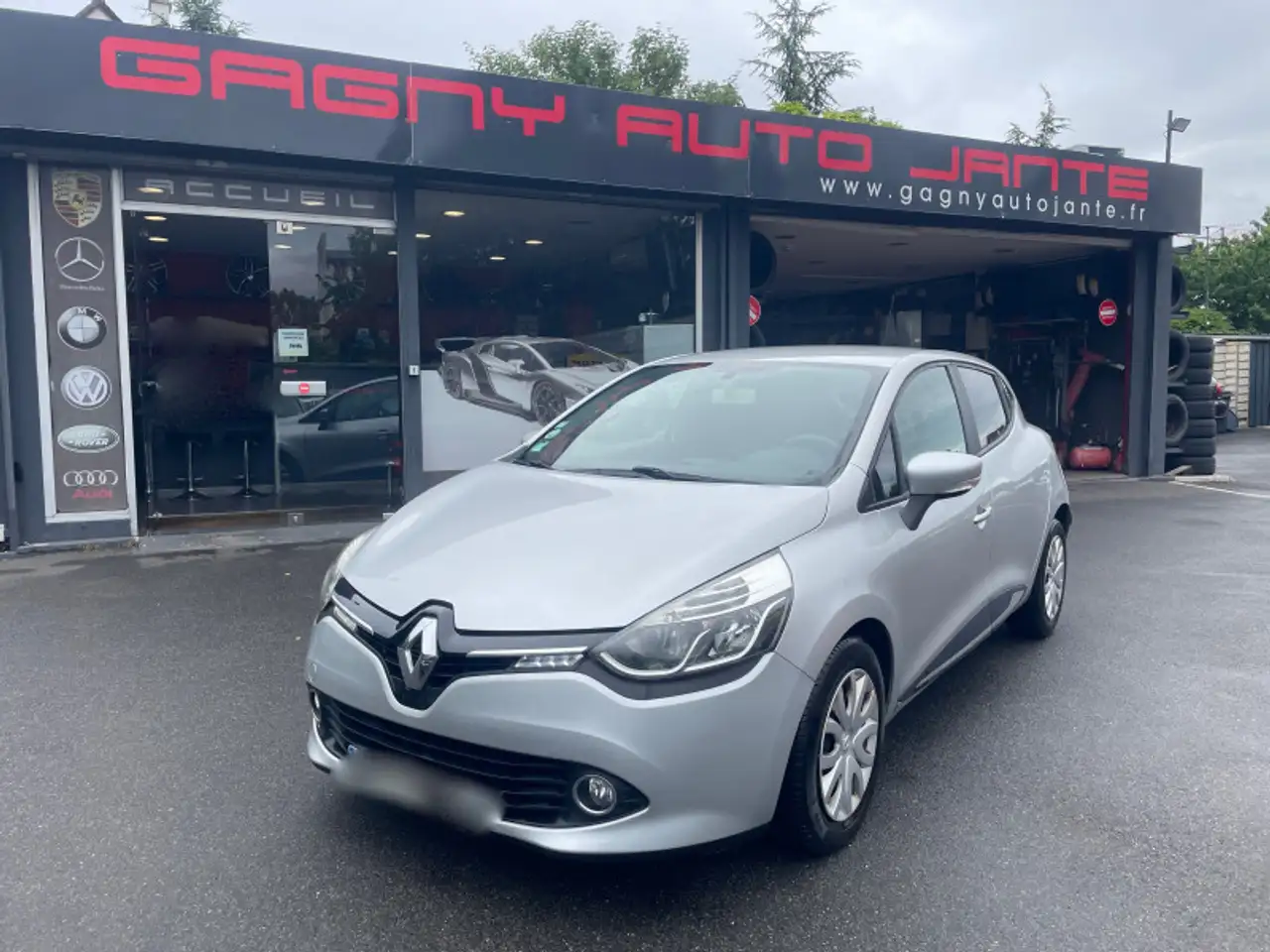Renault Clio 1.5 DCI 90CH ENERGY ZEN ECOÂ² 82G