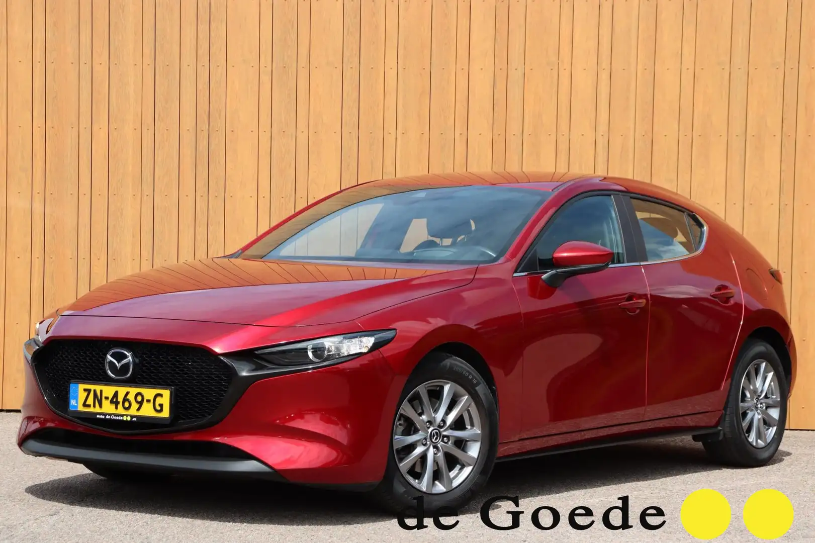 Mazda 3 2.0 e-SkyActiv-G M Hybrid 122 org. NL Rojo - 1