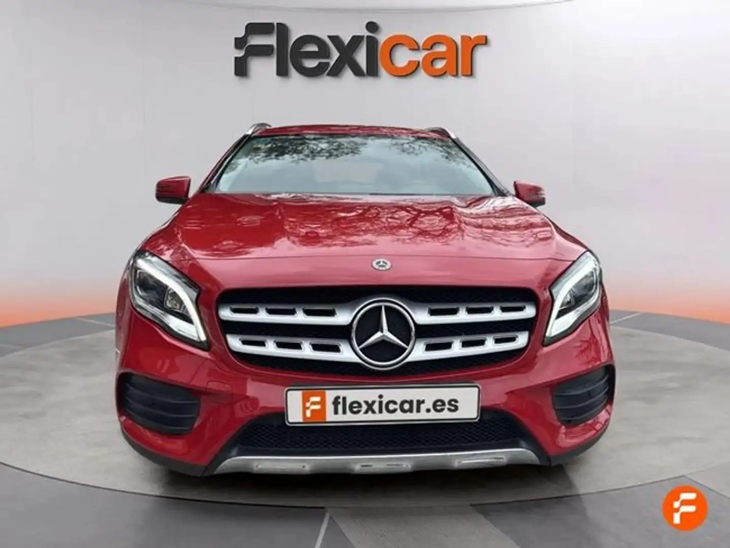 Mercedes-Benz GLA 180 Rojo - 2