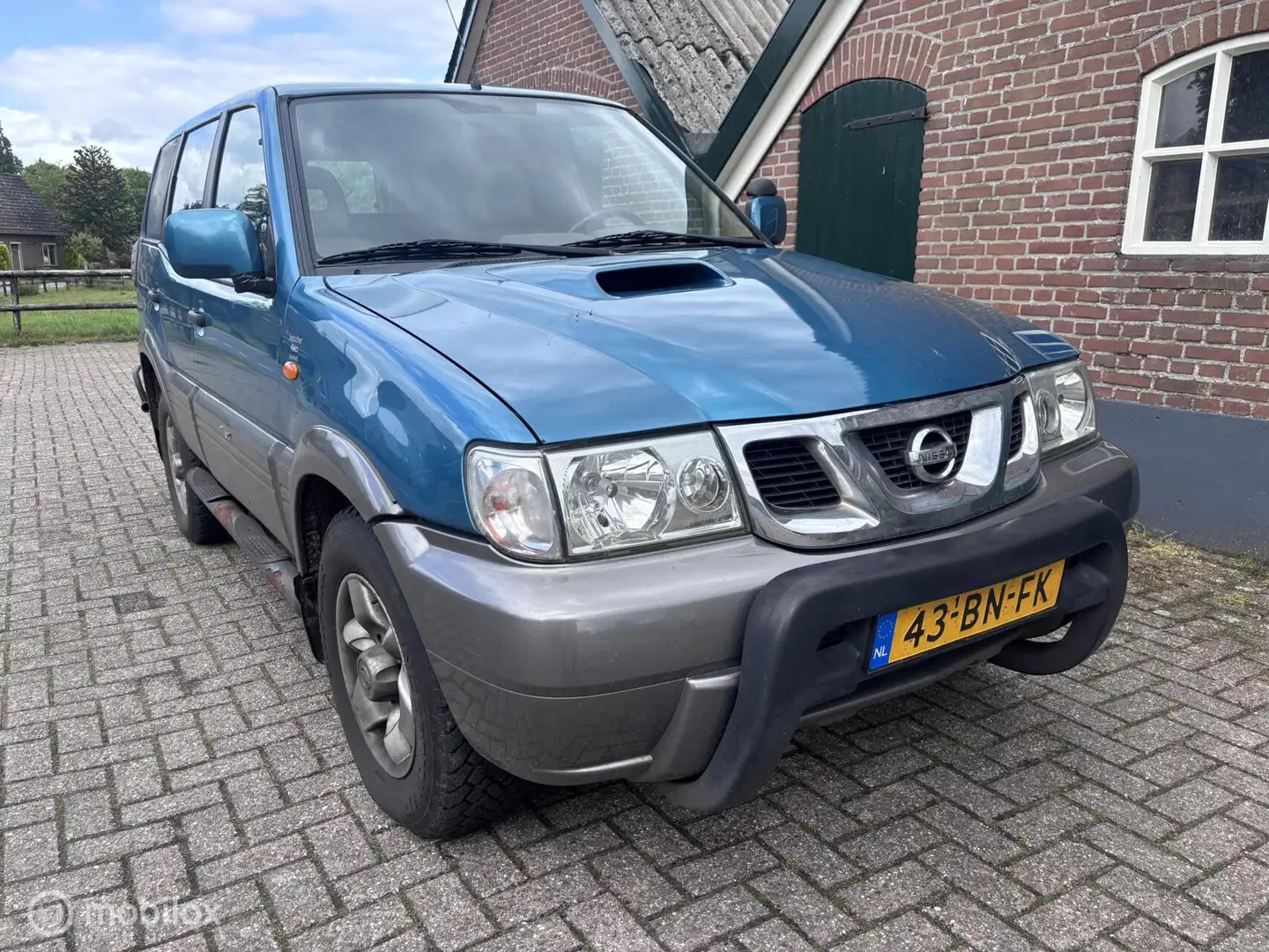 Nissan Terrano ll 3.0 Di Sport SR-B Blau - 2