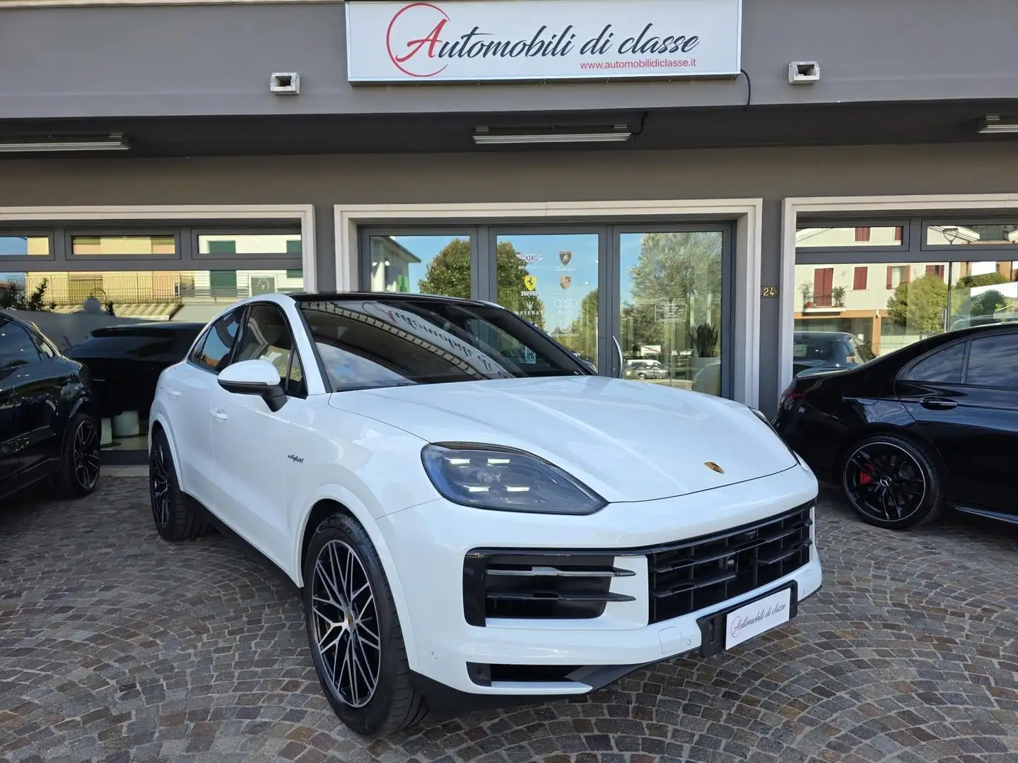 Porsche Cayenne Cayenne Coupe 3.0 e-hybrid-SPORT CHONO PLUS! Bianco - 1