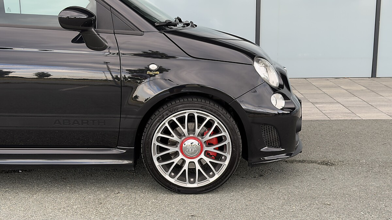 Abarth 500 C 1.4 T-Jet 16V 595C Custom — photo 15