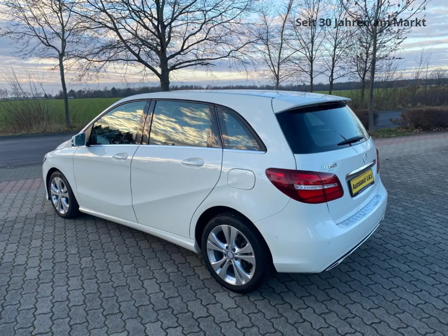 Mercedes-Benz B 160 Score,LED,PDC,SH,1.Hand,MB-Scheckheft,Alus,Allwett Weiß - 2