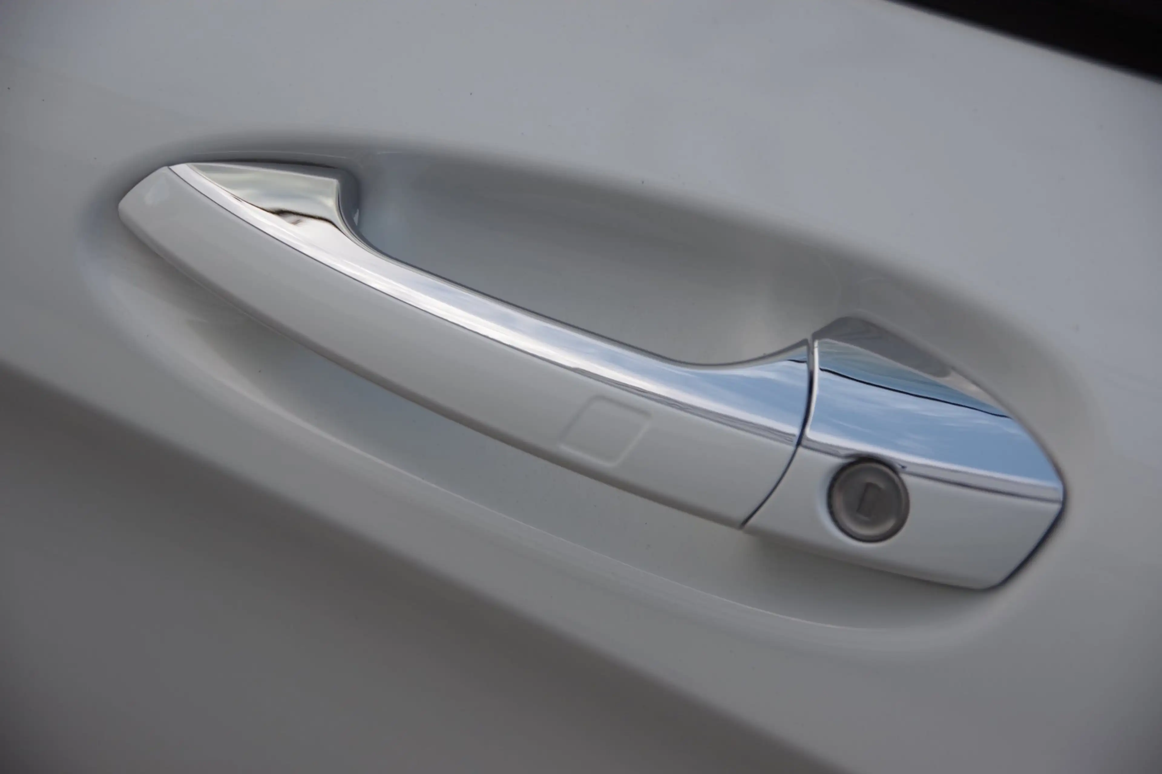 Mercedes-Benz GLA 180 Business Solution AMG Night Upgrade — photo 28