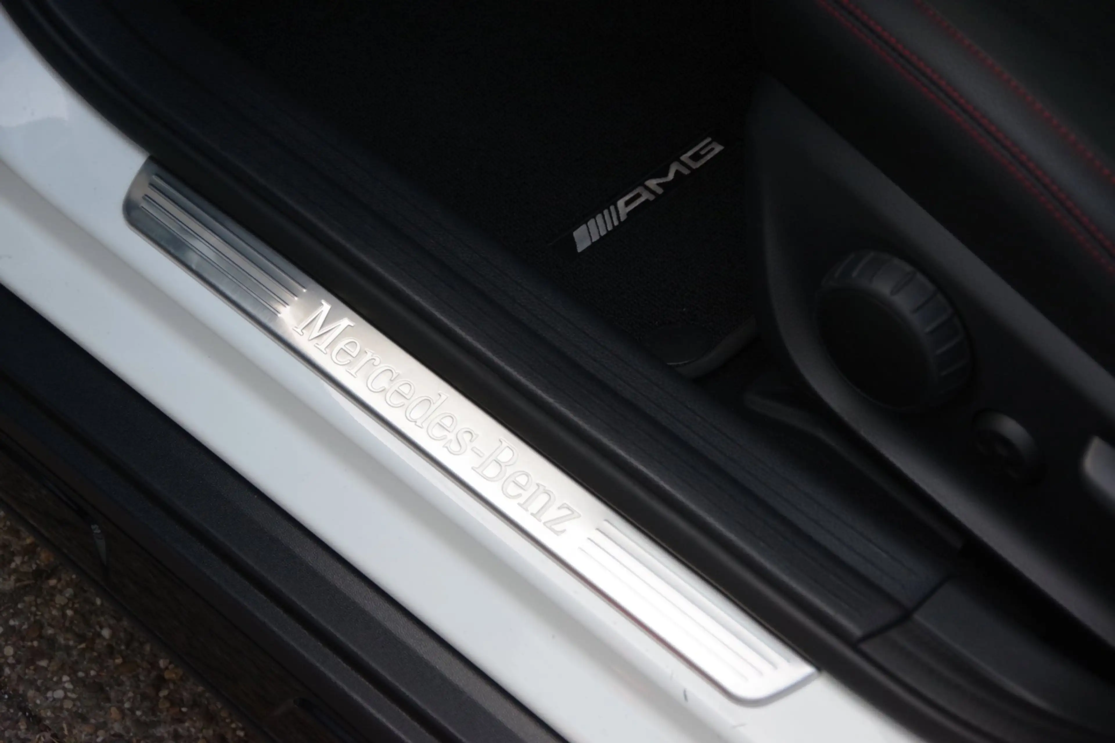 Mercedes-Benz GLA 180 Business Solution AMG Night Upgrade — photo 29