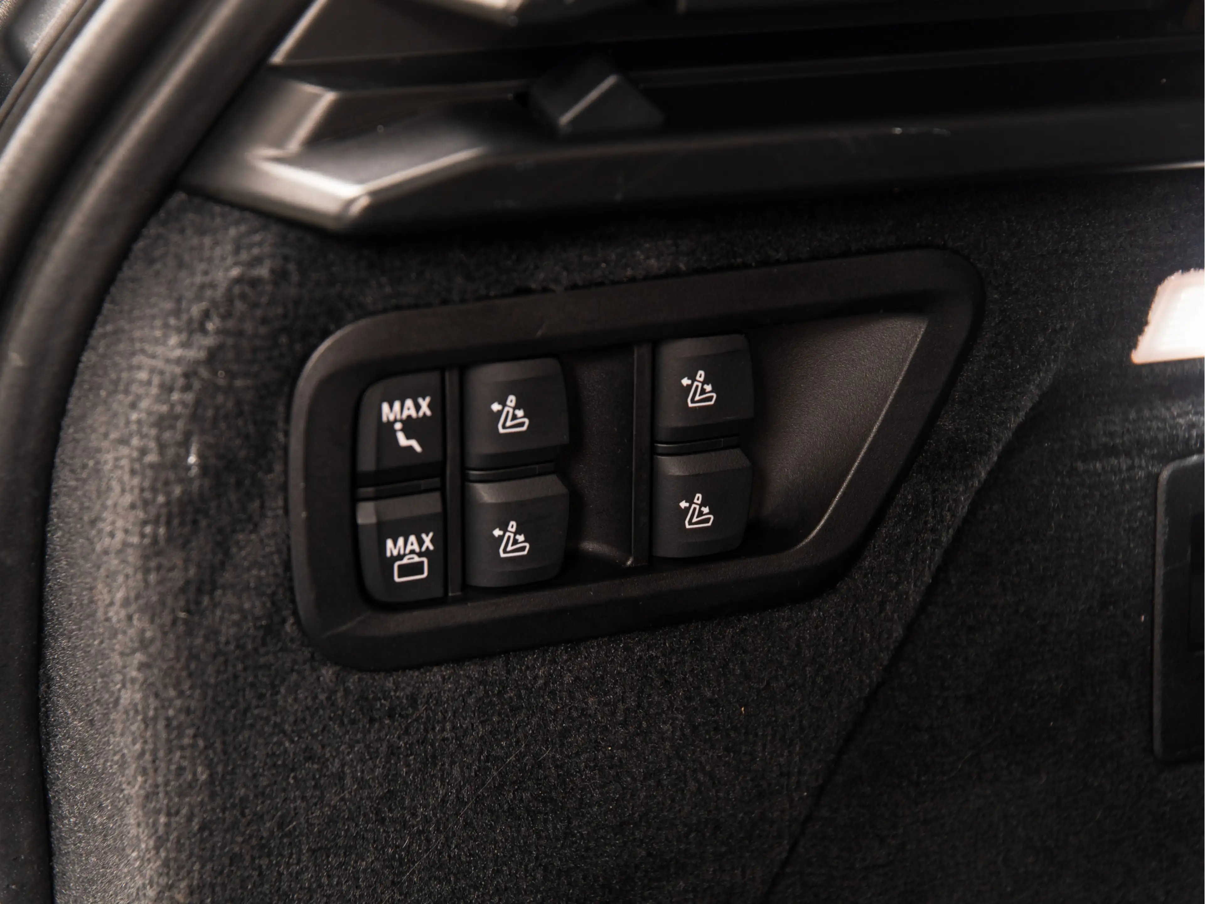 BMW X7 M50i M-SPORT | SKYLOUNGE | B&W | MASSAGE — photo 37